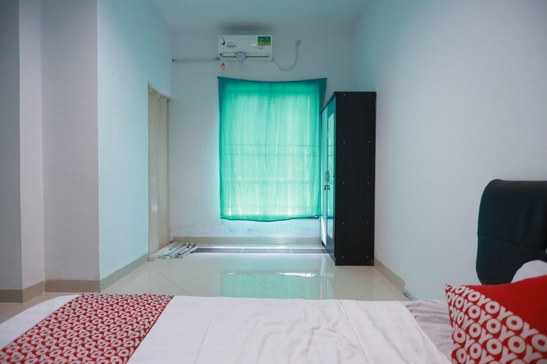 Room 4, 93131 Mamapapahouse, Batam
