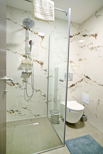 Bathroom 4, Hotel Sir Royal, Municipiul Bucuresti