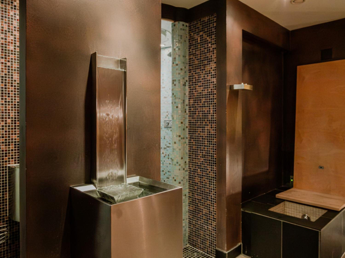 Bathroom 3, Hotel Garni Bergsonne, Inn