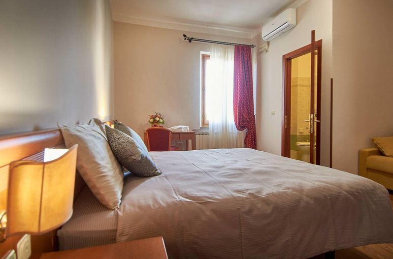 Bedroom 4, Sottoassisi Guest House, Perugia