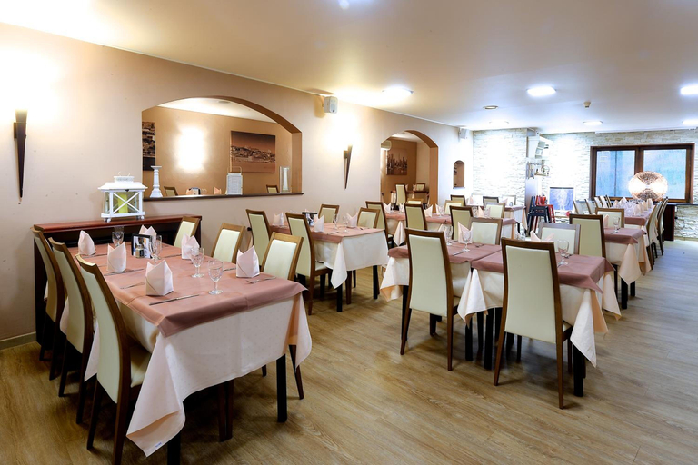 Food & Drinks 4, Il Piccolo Mondo, Luxembourg