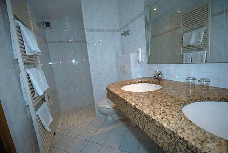 Bathroom, Hotel Auf Dem Kamp, Hagen