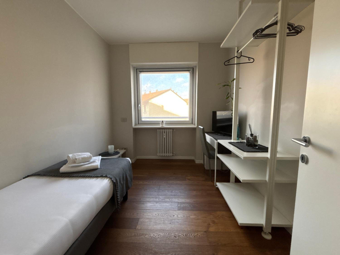 General view 2, Aparthotel Isola, Milano