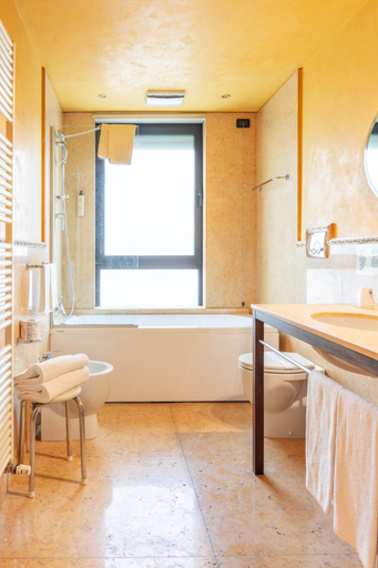 Bathroom 3, La Pieve Hotel, Vicenza