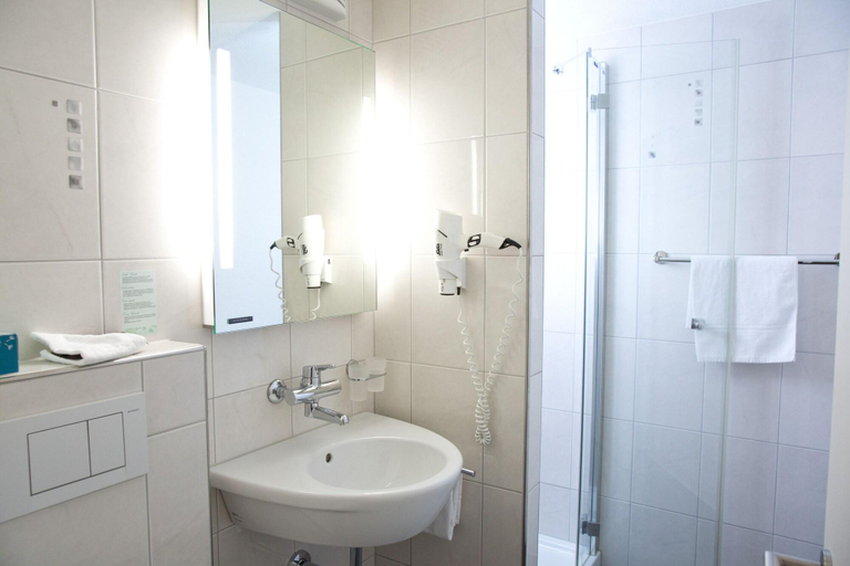 Bathroom 4, Hotel Buchserhof, Werdenberg