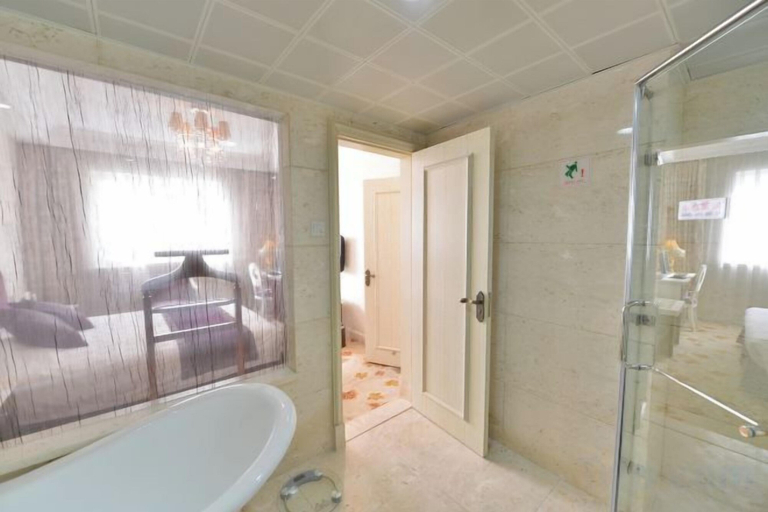 Bathroom 5, Jingbin Hotel, Beijing