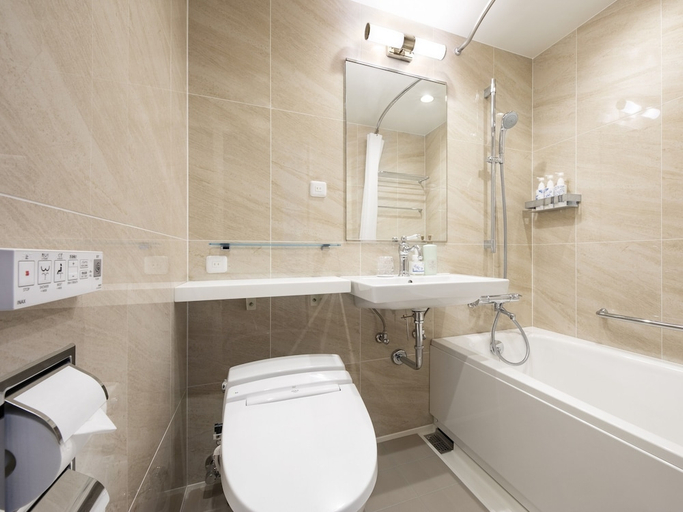 Bathroom 3, Takarazuka Hotel, Takarazuka