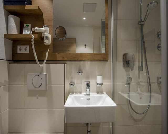 Bathroom 3, Gästehaus Boersch, Bregenz