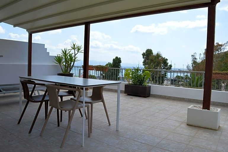 Public Area 2, Hotel Chentu Lunas, Cagliari
