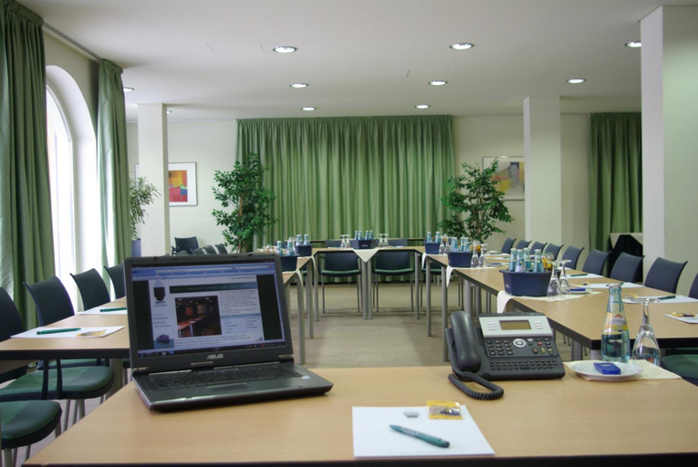 Business Facilities