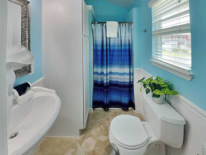 Bathroom, Our Shore Thing by Ryson Vacation Rentals, Galveston