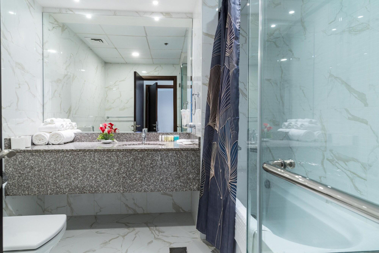 Bathroom 5, GLOBALSTAY Holiday Homes - Sarai Apartments, Dubai