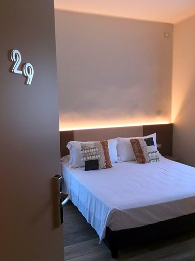Bedroom 4, Hotel Le Mura, Verona