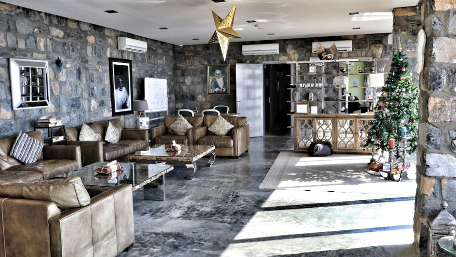 Public Area, The View, Al Hamra