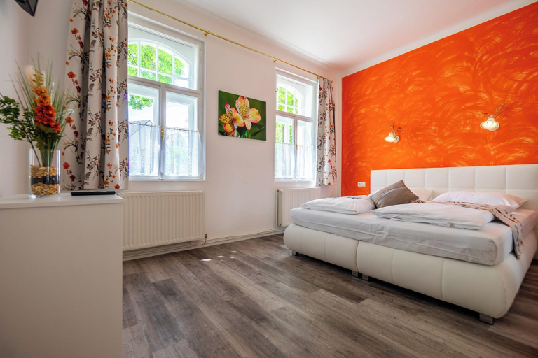 Bedroom 2, Albizia-Apartments, Baden