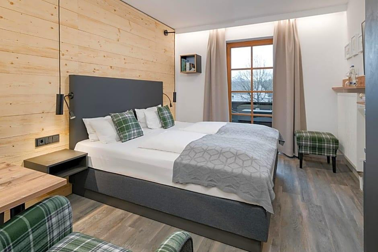 Bedroom 3, Hotel Neuer Am See, Rosenheim