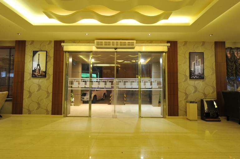 Lobby 2, Al Janadriyah Suites 7, Riyadh