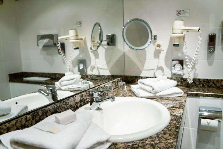 Bathroom, Ringhotel Dreilv Ndereck Zittau, Görlitz