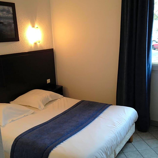Room 3, Hv Tel Restaurant L Evidence, Vosges