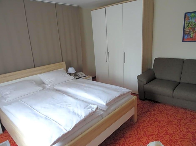 Bedroom 3, Hotel,gasthaus Zum Wenden, Roth
