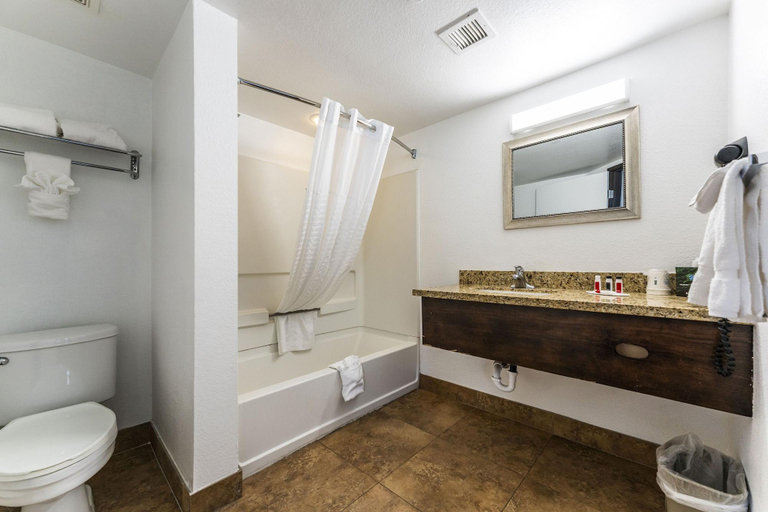 Room 3, Metro Chandler Apartments, Maricopa