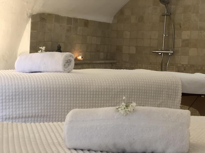 Bedroom 2, Spa Chateau La Tour, Drôme