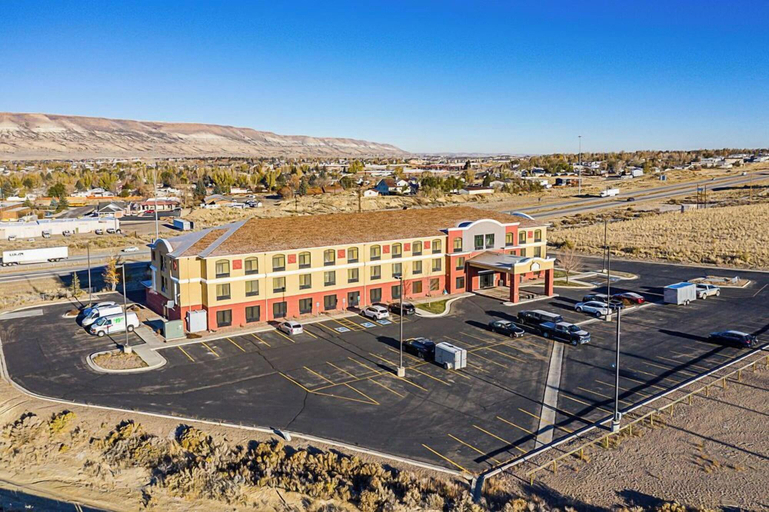 Exterior & Views 2, Sweetwater Lodge, Sweetwater