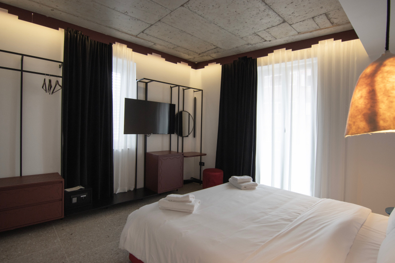 Room 3, Bazaar Hotel, Tirana