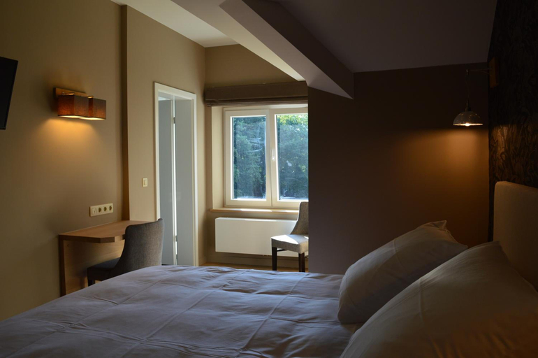 Bedroom 1, Hotel La Heid Des Pairs, Liège