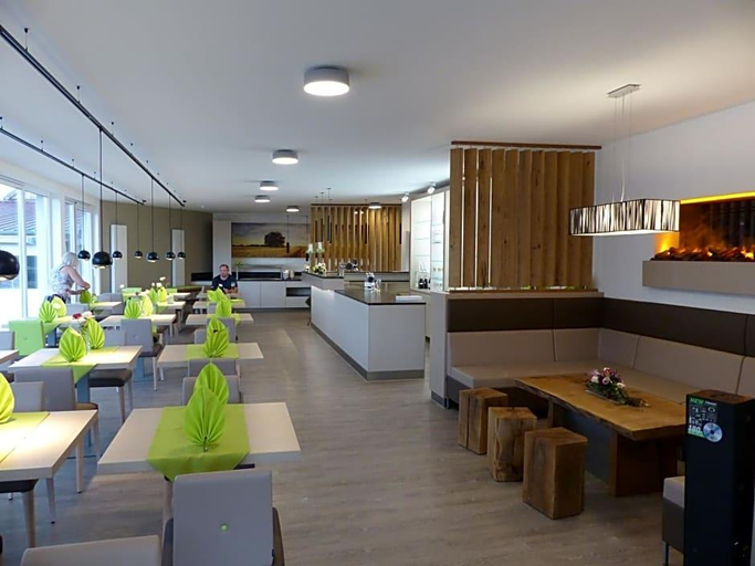 Food & Drinks 5, Grvºner Baum, Main-Tauber-Kreis