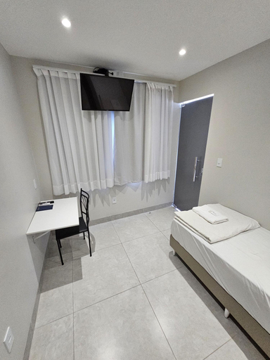 Room 5, Hotel Polastrelli, Governador Valadares