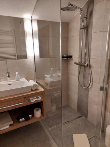 Bathroom 3, Landhaus Gerber, Reutte