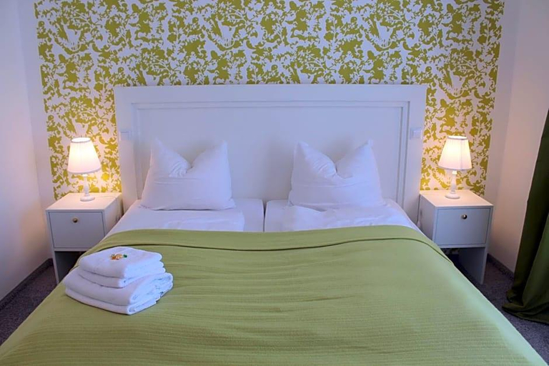 Bedroom 2, Gasthaus Schiff, Freiburg im Breisgau