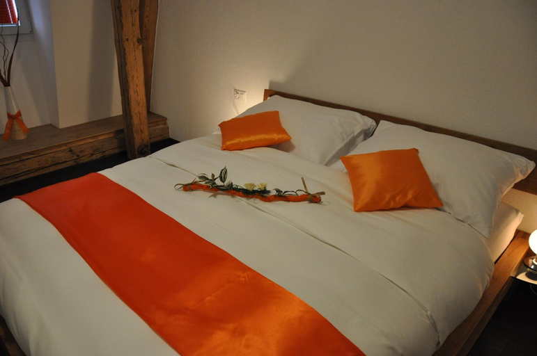 Bedroom 3, Le Relais Du Chv Teau Monney, Lac