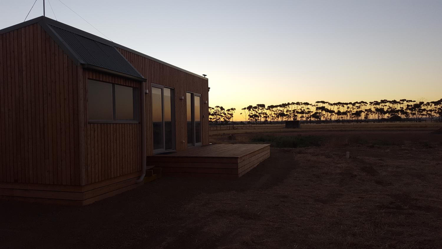 Sport & Beauty 5, Lara Lodge, Greater Geelong - Pt C