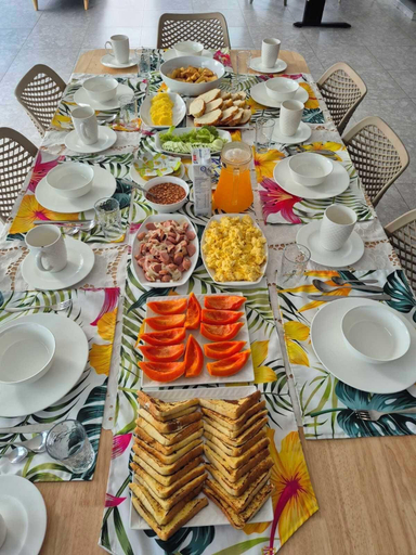 Food & Drinks 5, Island Accommodation Nadi, Ba