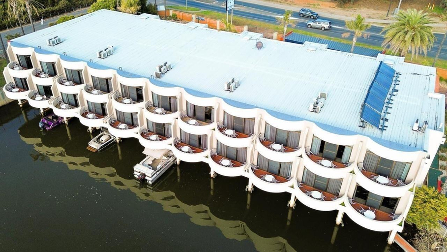 General view 1, Lake Mulwala Boatel, Corowa