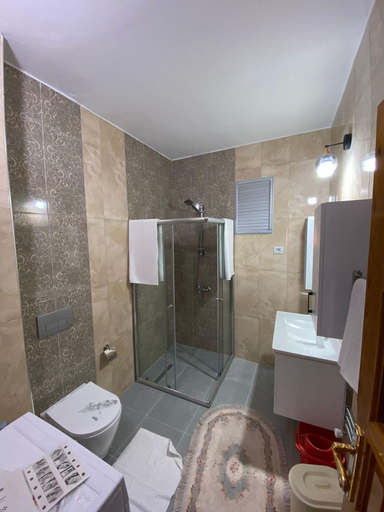 Bathroom, altuncu, Merkez