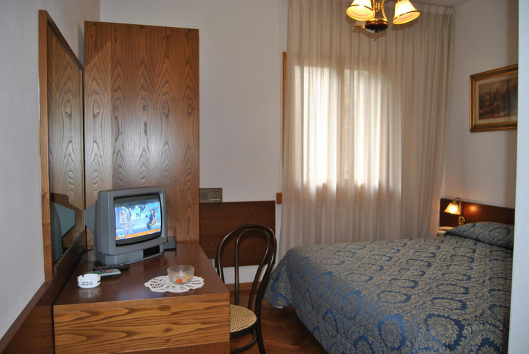 Bedroom 4, Hotel Archimede, Florence