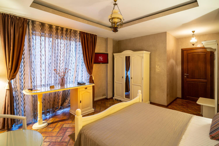 Bedroom 3, Hotel Europa, Targu Jiu