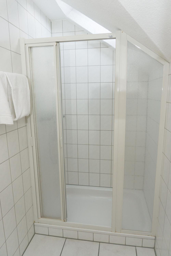 Bathroom 3, Speiserestaurant Traube, Aarau