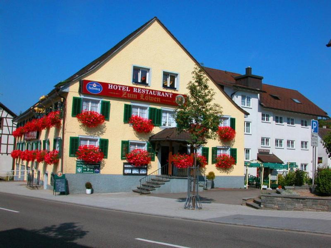 Exterior & Views 2, Hotel Restaurant Zum Loewen, Waldshut