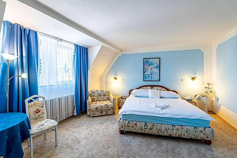 Bedroom 1, Hotel Trumf, Mladá Boleslav