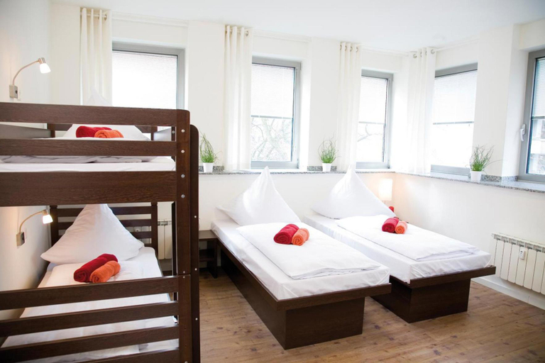 Bedroom 3, Hostel Koln, Köln