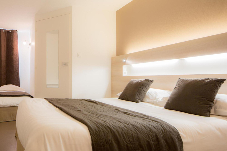 Bedroom 4, Hotel Restaurant L Eskemm St Brieuc Trv Gueux, Côtes-d'Armor