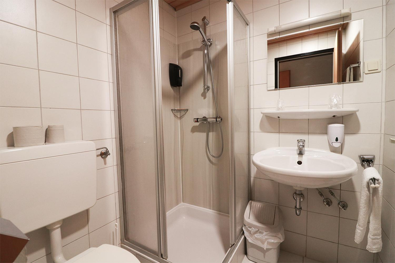 Bathroom 4, Schlafgut, Sankt Pölten