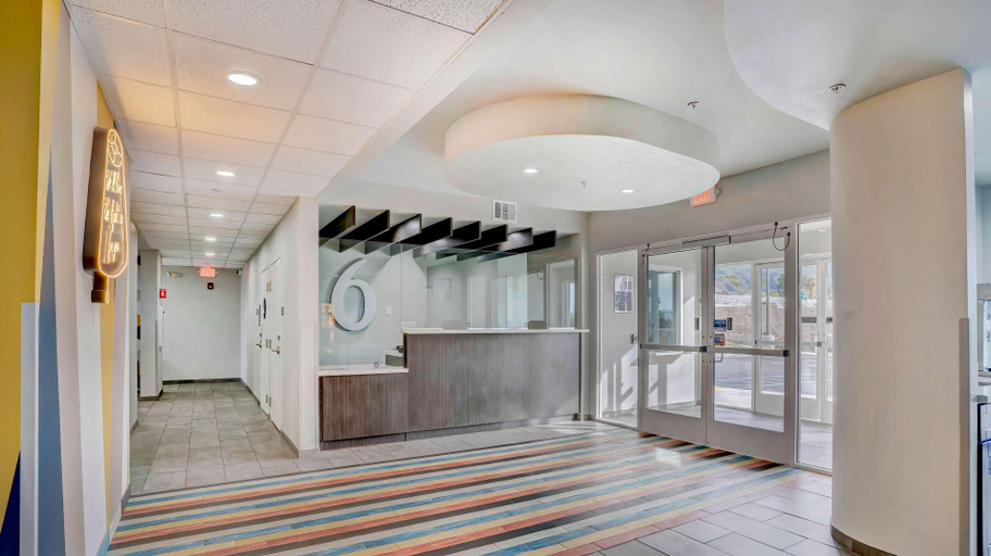 Public Area 2, Motel 6 Highland, CA – San Bernardino – East, San Bernardino