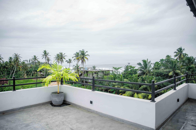 Bedroom 2, Hirigala Beach Resort, Habaraduwa