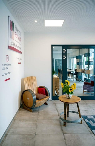 Lobby 2, Vinotel Heinz J Schwab, Hohenlohekreis
