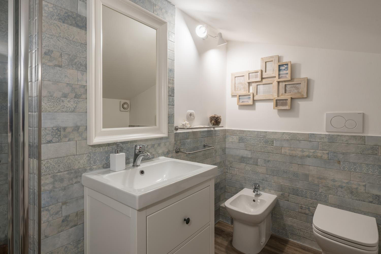 Bathroom 4, B&b L'ulivo Fiumicino, Roma